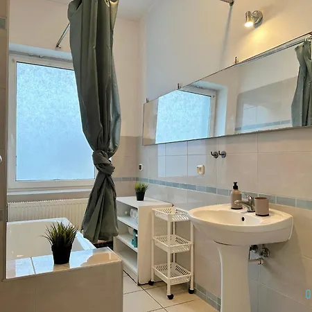 Beige -15 Minutes To Old Town & Seaside *