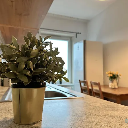 Privatunterkunft Beige -15 Minutes To Old Town & Seaside