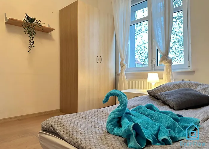 Beige -15 Minutes To Old Town & Seaside غدانسك